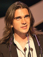 juanes_041205.jpg